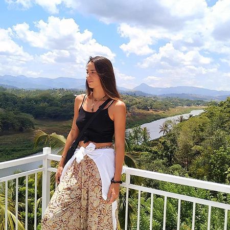 Mahaweli View Inn Kandy Exteriör bild