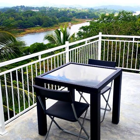 Mahaweli View Inn Kandy Exteriör bild