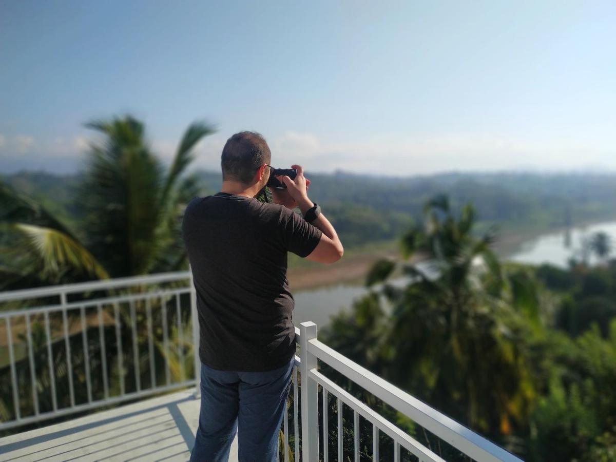 Mahaweli View Inn Kandy Exteriör bild