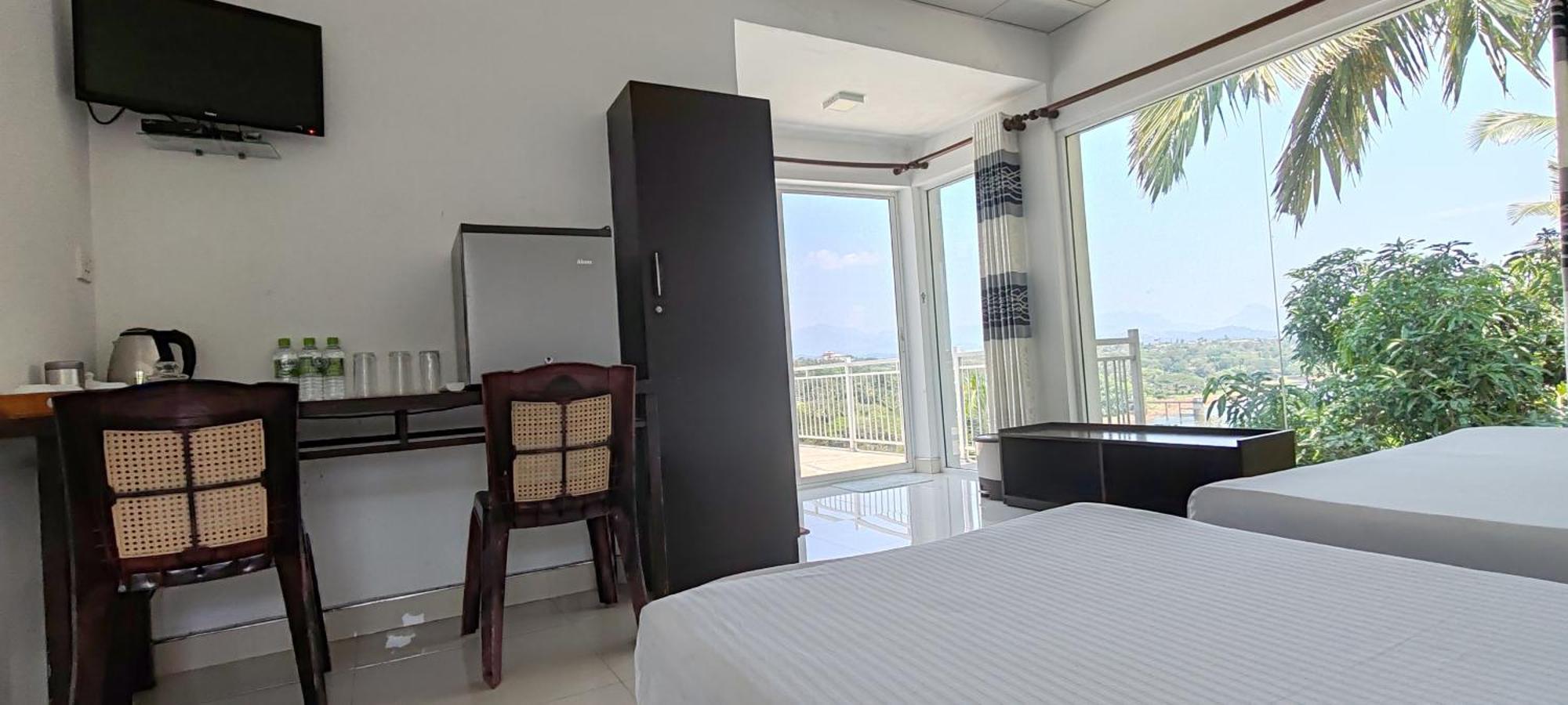 Mahaweli View Inn Kandy Exteriör bild