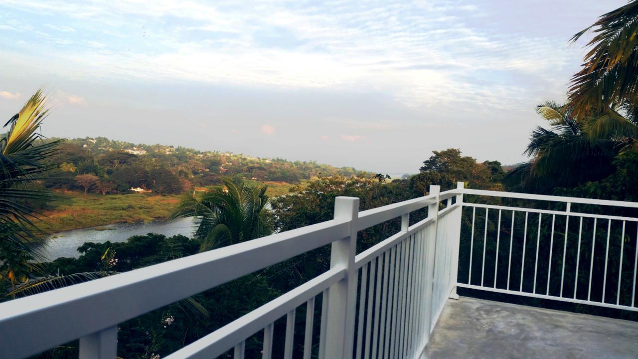 Mahaweli View Inn Kandy Exteriör bild