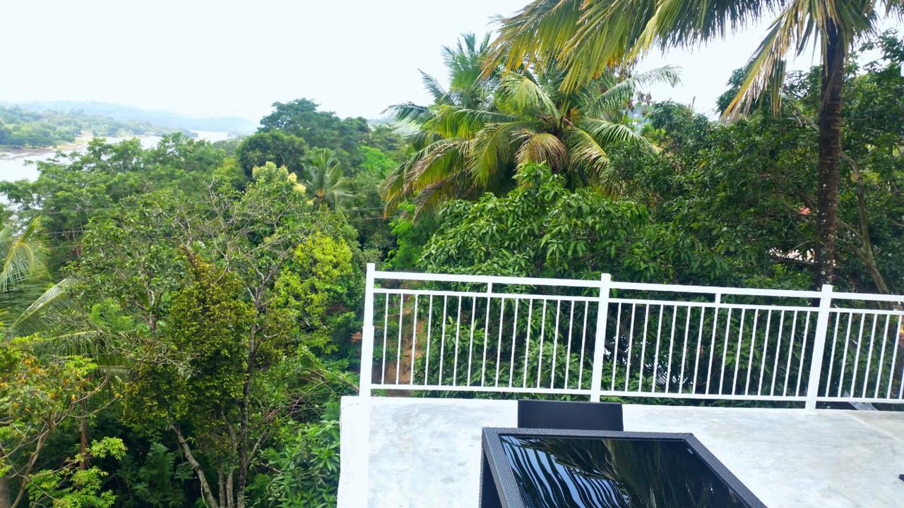 Mahaweli View Inn Kandy Exteriör bild