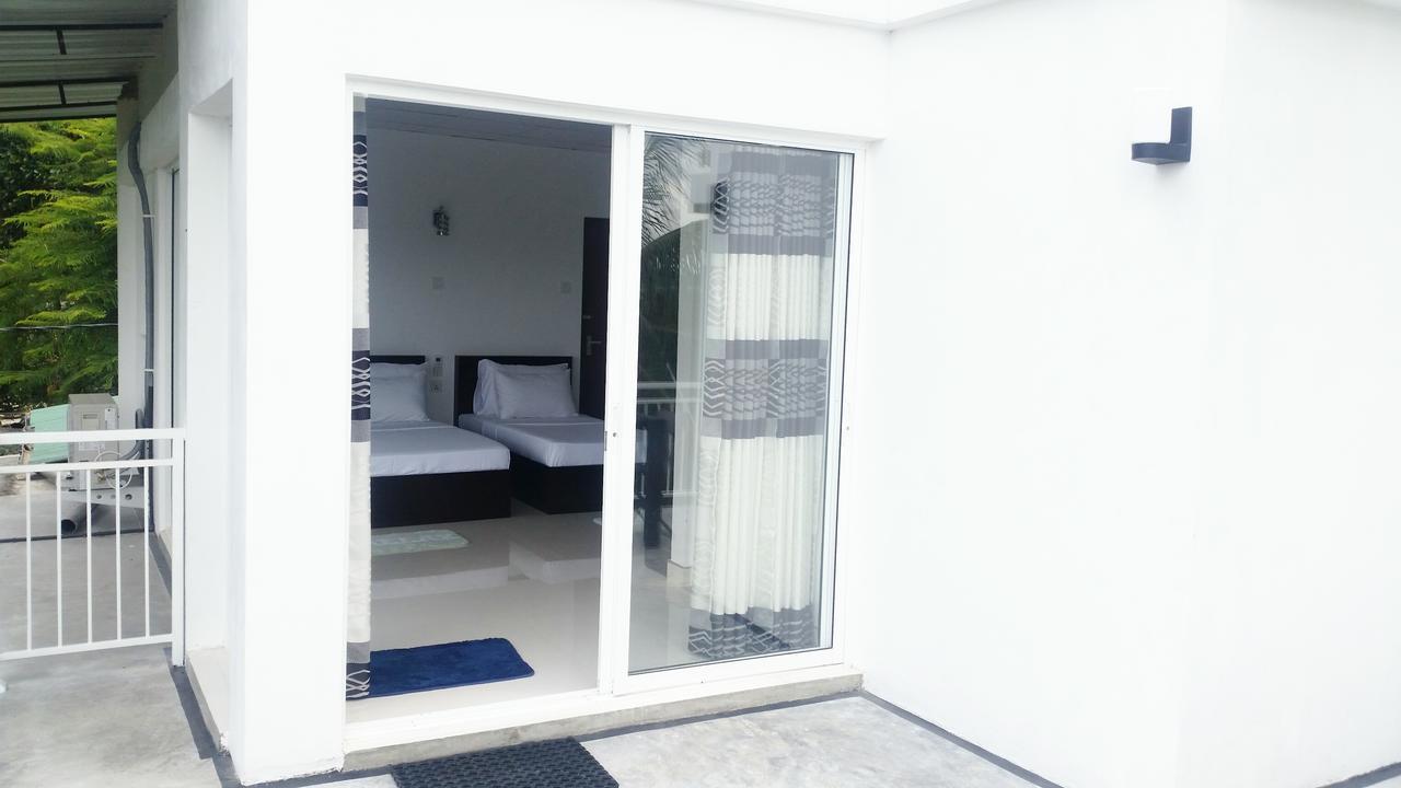 Mahaweli View Inn Kandy Exteriör bild