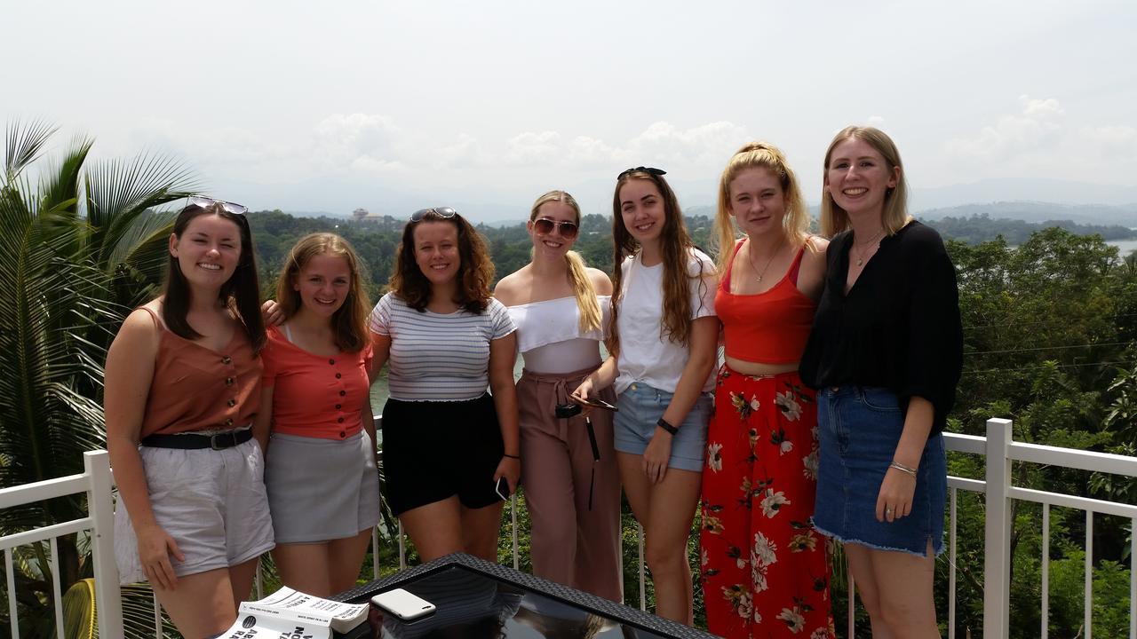 Mahaweli View Inn Kandy Exteriör bild
